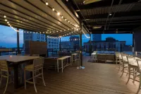 Homewood Suites by Hilton Grand Rapids Downtown, MI - Breakfast