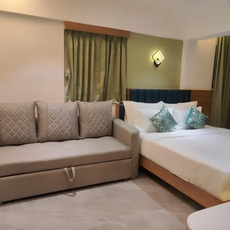 Hotel Vaishnavi Heights,  Solapur