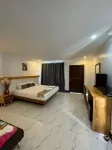 Samot Khsach Resort ll Hotel di Makprang
