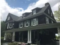 Beautiful, Spacious Historic Victorian Near Ski Liberty