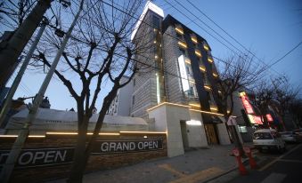 Cheongju Central (Central Hotel)