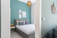 Tranquil Stay Near the Beach