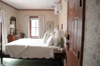 Strasburg Village Inn