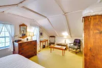 Tranquil 3 BR Stockbridge House w/ Private Deck! - Wifi