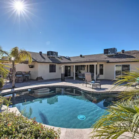 3 Mi to Westgate: Desert Home w/ Hot Tub in Peoria