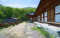 Wanju Yechon Healing Stay Hotel di 