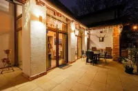 Spacious Vacation Apartment Also for Families. Hotel a Budaorsi