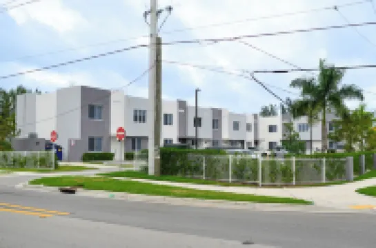 Prime Townhouses Near Design District
