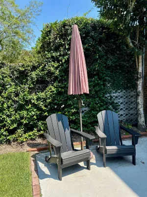 3 bdrm located between Sullivan’sIsland Beach and Downtown Chs