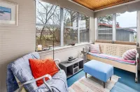 Park Point summer house near the beach