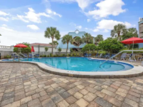 Ocean Hibiscus Retreat For 8 Hotels in Butler Beach