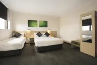 Nightcap at St Albans Hotel Hotels in Sunshine West