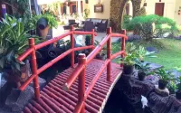 Hotel Safari Hotels in Kepatihan