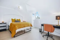 Modern terrace, top location, city views Hotels in Glebe