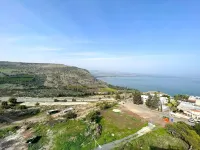 sea view penthouse with 3 floors and an hot tub! can host up to 15 people .