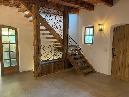 Charming provencal villa with beautiful garden and pool near Sainte-Maxime!