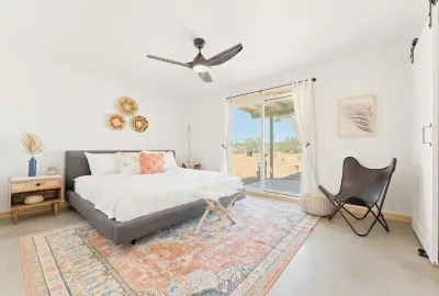 Trendy Desert Retreat on 5 Acres J T & S Railroad Museum 주변 호텔