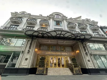 Luxe Paradise Suite Hotel Trich Sai Отели рядом с достопримечательностью «Hanoi University of Science and Technology»
