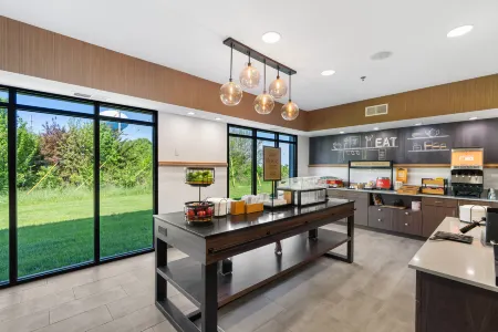 Hampton Inn Ottawa (Starved Rock Area) Отели в г. Нейплейт