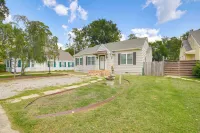 Walk Downtown: Home w/ Yard in Clarksdale - Parking