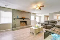 Memphis Vacation Rental - Walk to Graceland! Hotel in zona Graceland