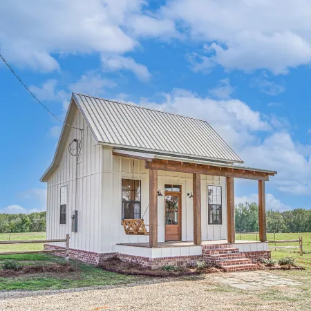 Contrell Cottage on Farm w/ Peaceful Views