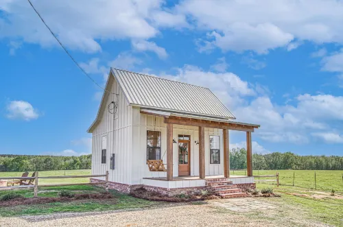 Contrell Cottage on Farm w/ Peaceful Views - Wifi