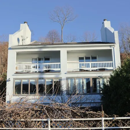 2 Bedroom Condo -Views of West Point and Hudson River, steps from Metro North!