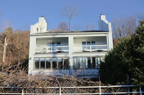 2 Bedroom Condo -Views of West Point and Hudson River, steps from Metro North! Hotels in Philipstown