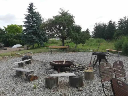 Gartenwohnung im Grünen auf Mühlengelände in der Nähe von Weimar Отели в г. Буттельштедт