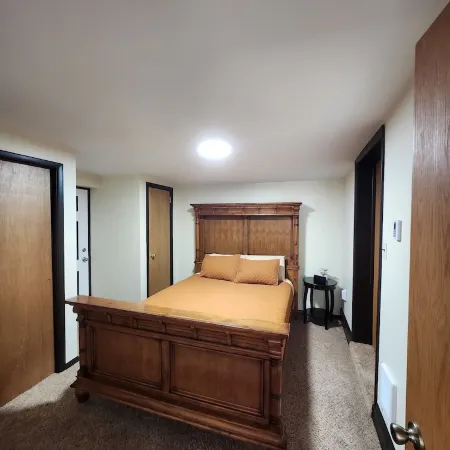 2 separate cabins, sleeps a total of 12, on 4 acres in Lava Hot Springs!!