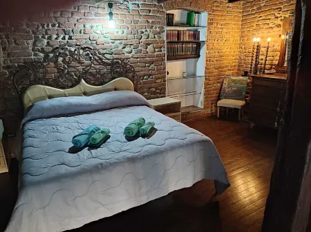 2 Bedroom Cottage in Cormano