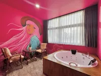 Vice City Beach Resort Otel - Hot Tub