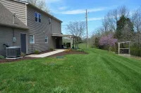 Home in Frankfort countryside-close to distilleries, Keeneland &Churchill Downs!