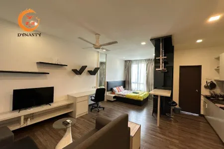 Landmark residence cozy Studio with Netflix