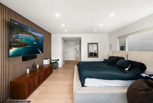 Luxury Canyon Retreat w/ Sauna, Gym, & Stunning 180° Views Near Topanga