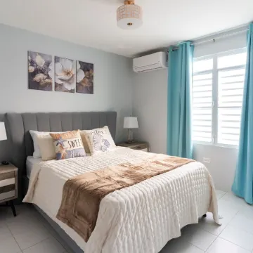 Cozy House with a Hot Tub, Solar Panels in the Stunning Beach area of Boquerón.