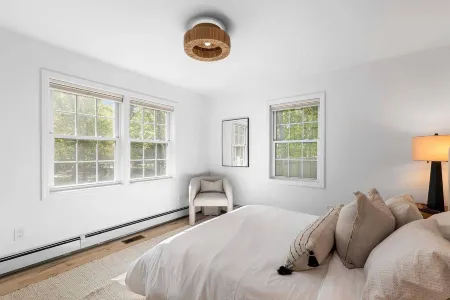 Charming 3-bedroom house with saltwater pool