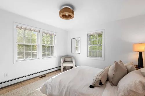 Charming 3-bedroom house with saltwater pool