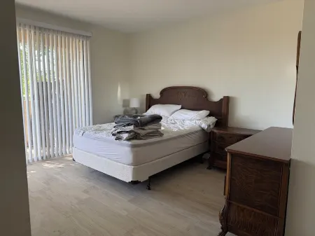 2-bedroom condo in the Sierra Del Oro neighborhood in Corona, CA with AC, WiFi.