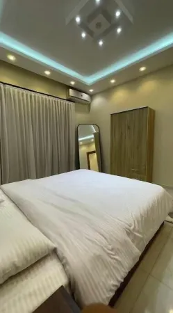 Two-Bedroom Apartment in Beverly Hills