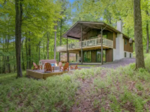 3 Bdrm Mid-Century Mountain House On The Ski Hill
