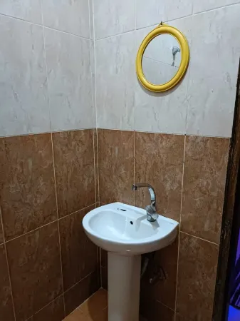 Private, rustic bedouin house 10 mnts walk to sea!!