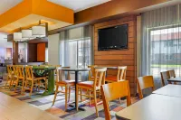 Comfort Inn & Suites Green Bay Stadium Area Hotels in Ashwaubenon