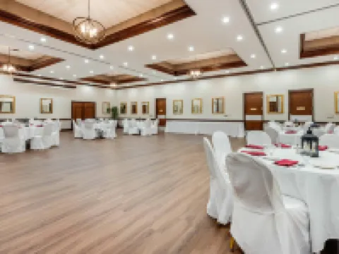 Clarion Hotel Conference Center on Lake Erie Dunkirk otelleri