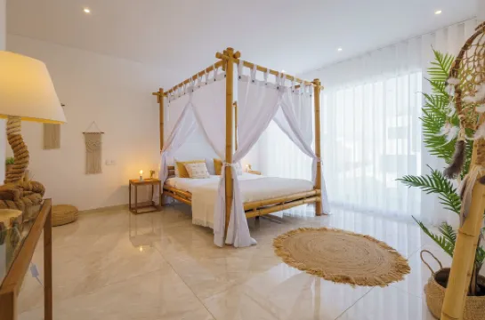 Paradise Villa, luxury villa near the beach