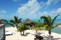 Sand Dollar Cottage 2 Bedroom Cottage - parking