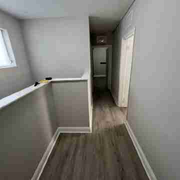 Lovely 3b apartment with free parking on premises! Others