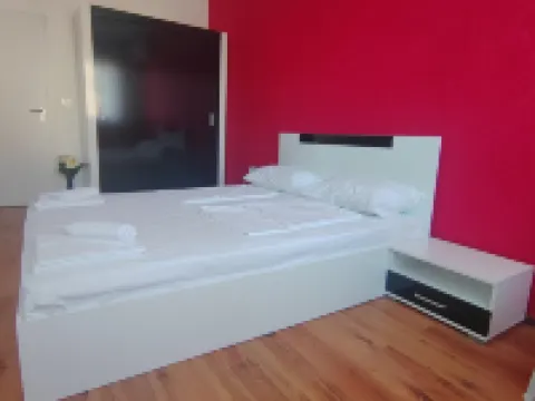 RED ROOM - Beach and Forest 酒店