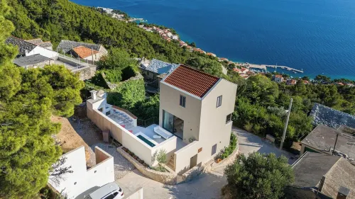 Eine Angenehme, neu Erbaute Villa mit Swimmingpool, Ideal zum Entspannen in Ruhe 브렐라 호텔